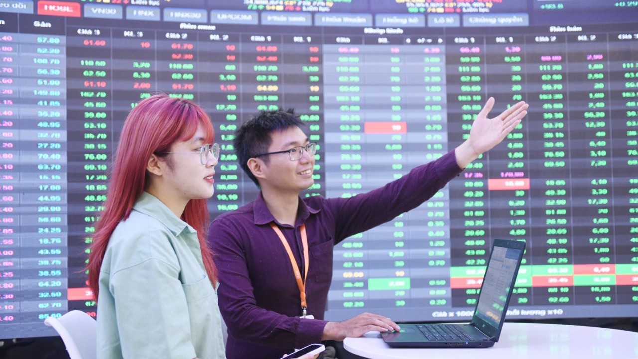 Thị trường chứng khoán Việt Nam ghi nhận sự hồi phục mạnh mẽ