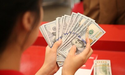 Tỷ giá USD hôm nay 23.1: Trung tâm giảm nhẹ, thị trường quốc tế chờ sóng mới