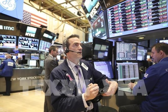 Thị trường chứng khoán Mỹ chịu áp lực từ rủi ro địa chính trị