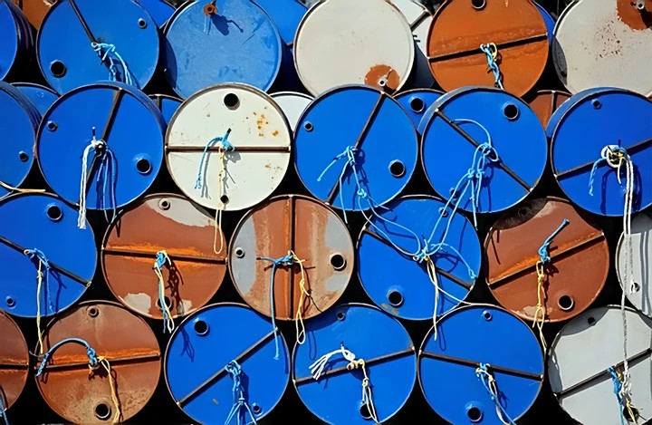 Giá xăng dầu hôm nay 25/1: Giá dầu tăng theo diễn biến nguồn cung