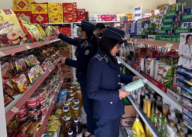 Thanh Hóa: Siết chặt kiểm soát thị trường hàng hóa dịp Tết Nguyên đán
