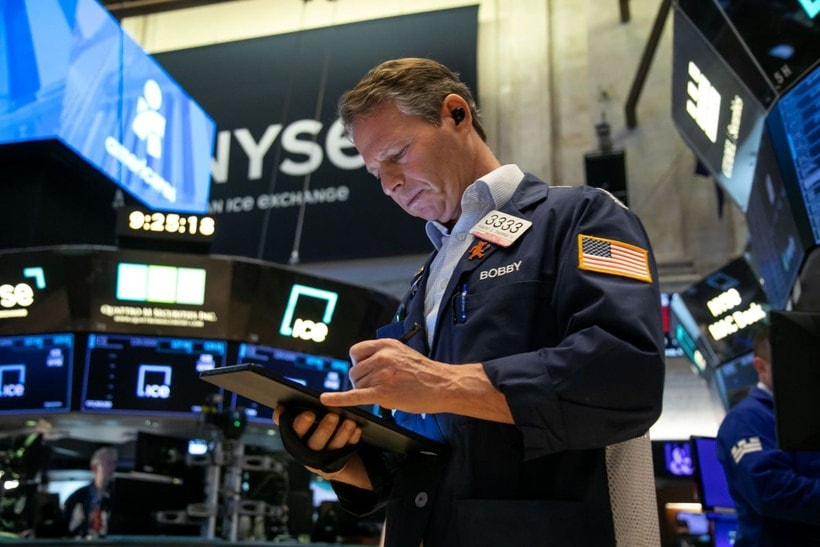 Chứng khoán Mỹ và kim loại quý giảm mạnh sau động thái nhân sự tại Fed