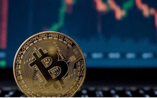 Ai là những cái tên đầu tiên tham gia sàn tài sản mã hoá?