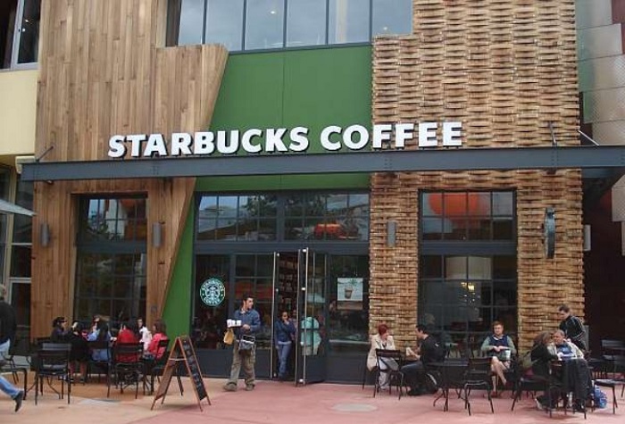 Người Mỹ uống cà phê nhiều hơn, vì sao Starbucks lại hụt thị phần?