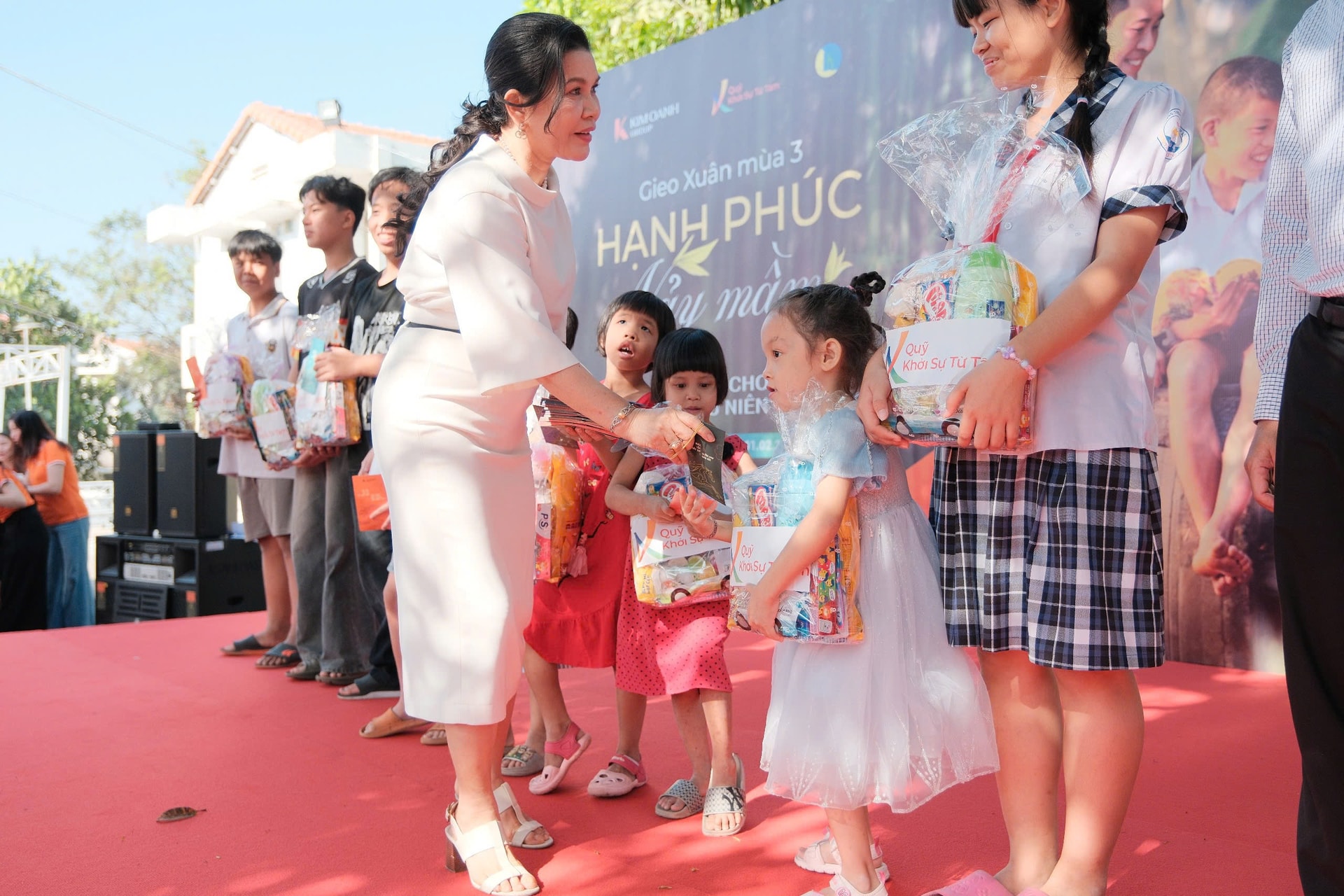 Người gieo hạt hạnh phúc từ tinh thần “Khởi sự từ tâm”