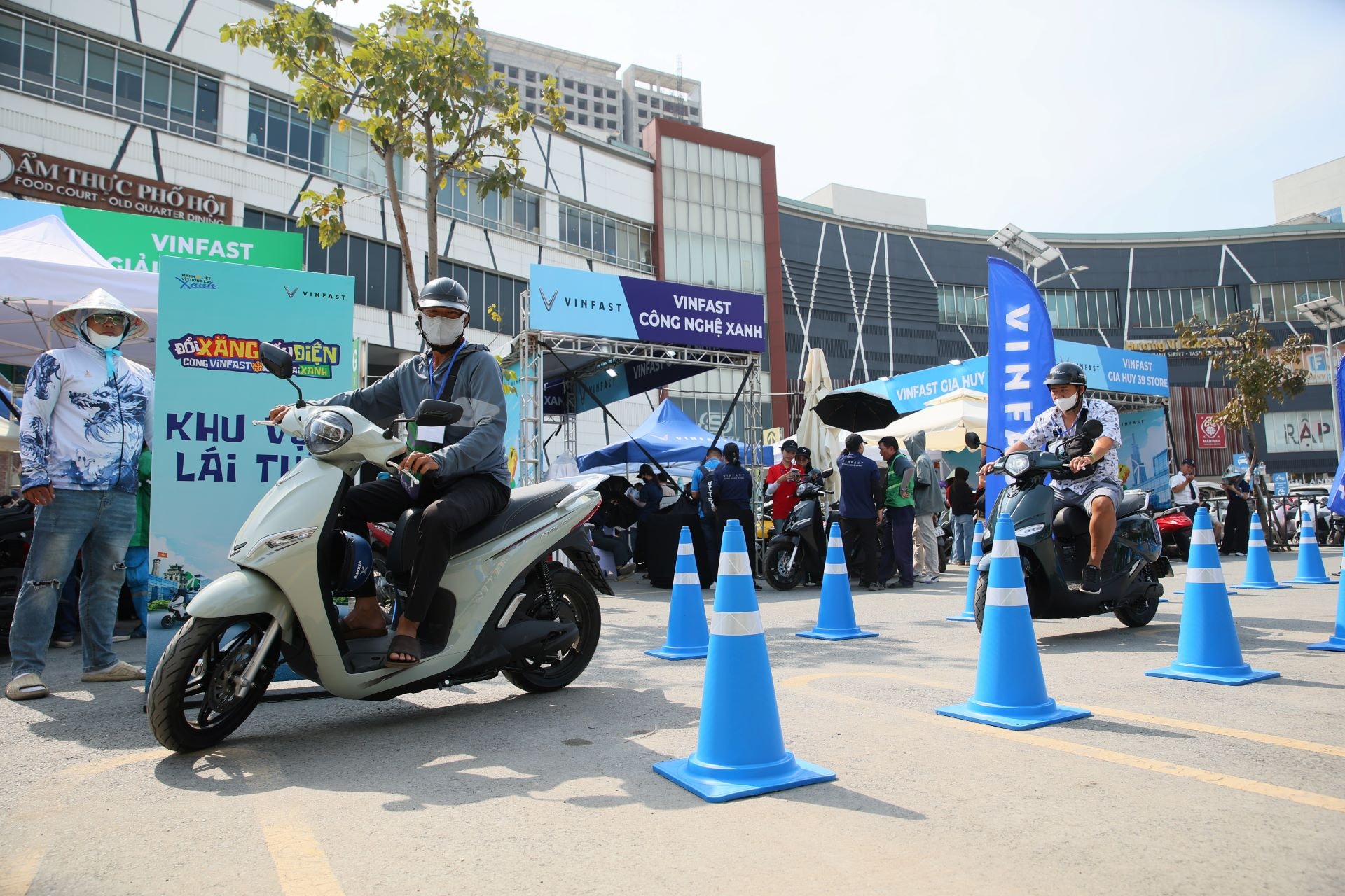 VinFast khuấy động mùa mua sắm cuối năm tại TP.HCM