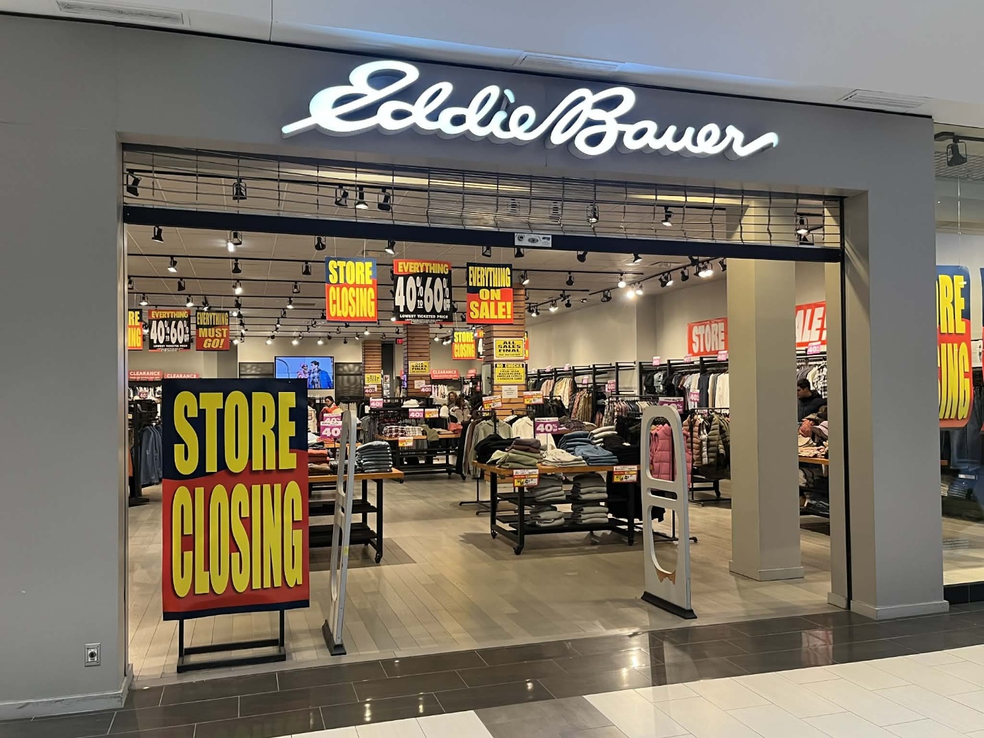 Phá sản lần 3, chuỗi bán lẻ lâu đời trở thành “nạn nhân” của thương mại điện tử