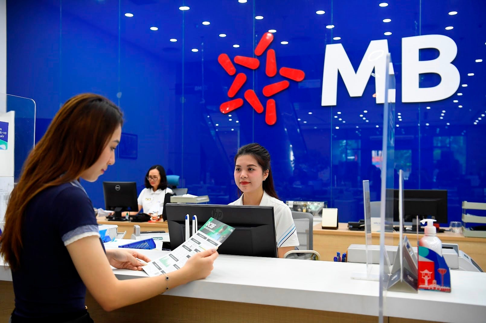 Manulife Việt Nam rút lui, MBB còn 11 cổ đông sở hữu trên 1% vốn