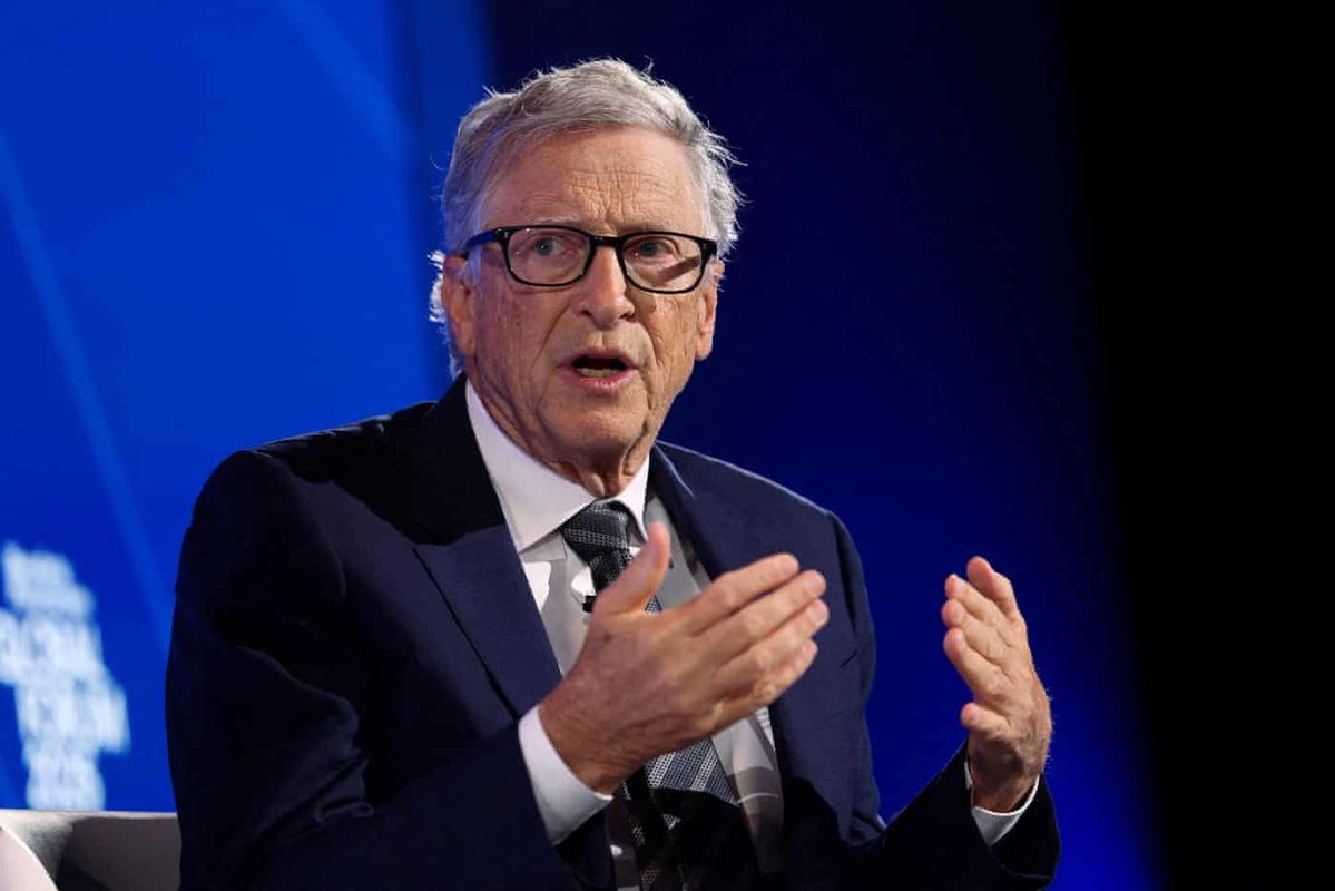 Bill Gates lên tiếng trước lo ngại AI thay thế lập trình viên