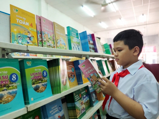 DAE chốt trả cổ tức tiền mặt 12% dù doanh thu sụt giảm