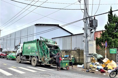 Không để rác làm “nghẽn” phố phường trong cao điểm Tết