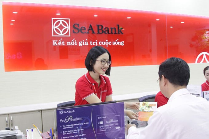 SeABank: Thêm một lãnh đạo bán cổ phiếu giữa lúc chuẩn bị kiện toàn nhân sự