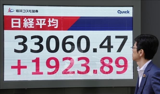 Chứng khoán châu Á diễn biến trái chiều trước lo ngại xung đột Trung Đông