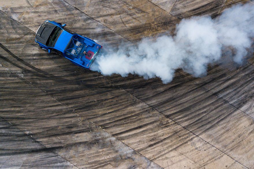 Hôm qua bán tháo, hôm nay bắt đáy: Dòng tiền đang toan tính gì?