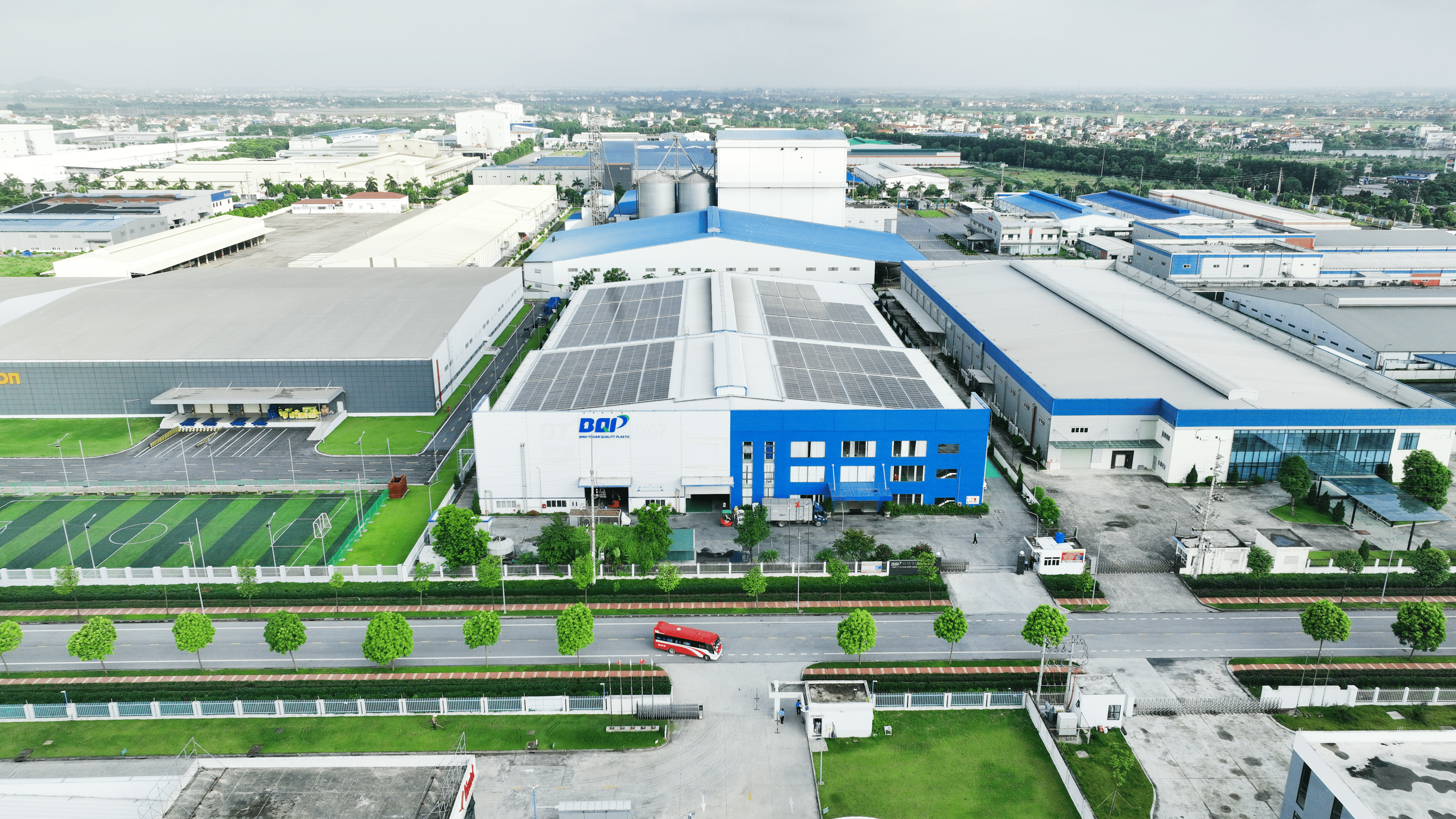 Doanh nghiệp nhựa nộp hồ sơ niêm yết HoSE sau thời gian ngắn trên UPCoM