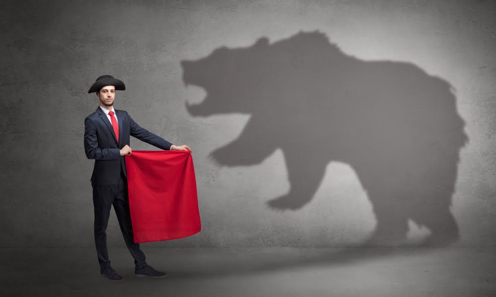 Phái sinh chiết khấu, thị trường đang lo điều gì?