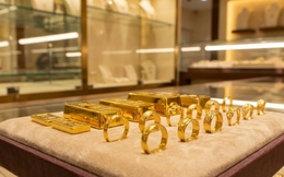 Giá vàng hôm nay 18/3: Điều chỉnh trái chiều