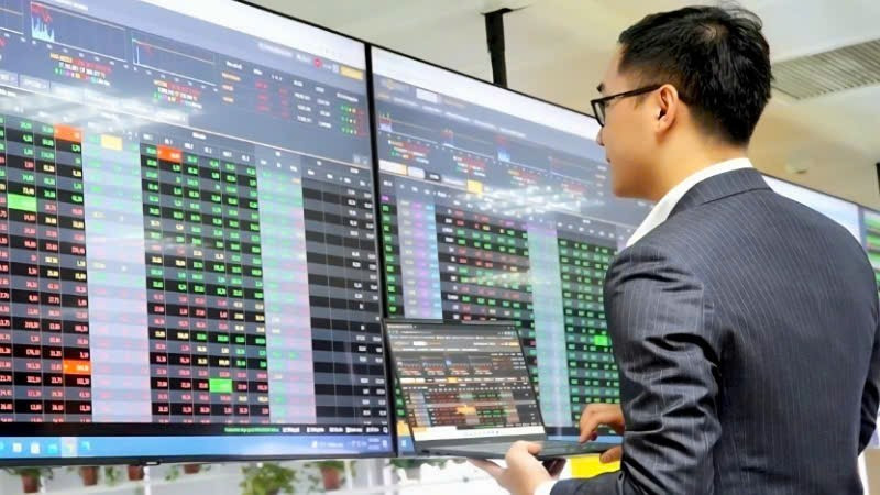 Thoái vốn Interserco “nóng” lên: 23 nhà đầu tư đăng ký tham gia