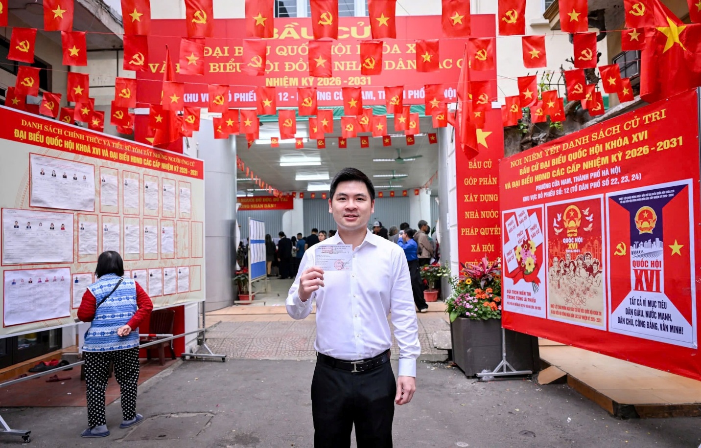 Phó Chủ tịch T&T trở thành đại biểu HĐND trẻ nhất Hà Nội