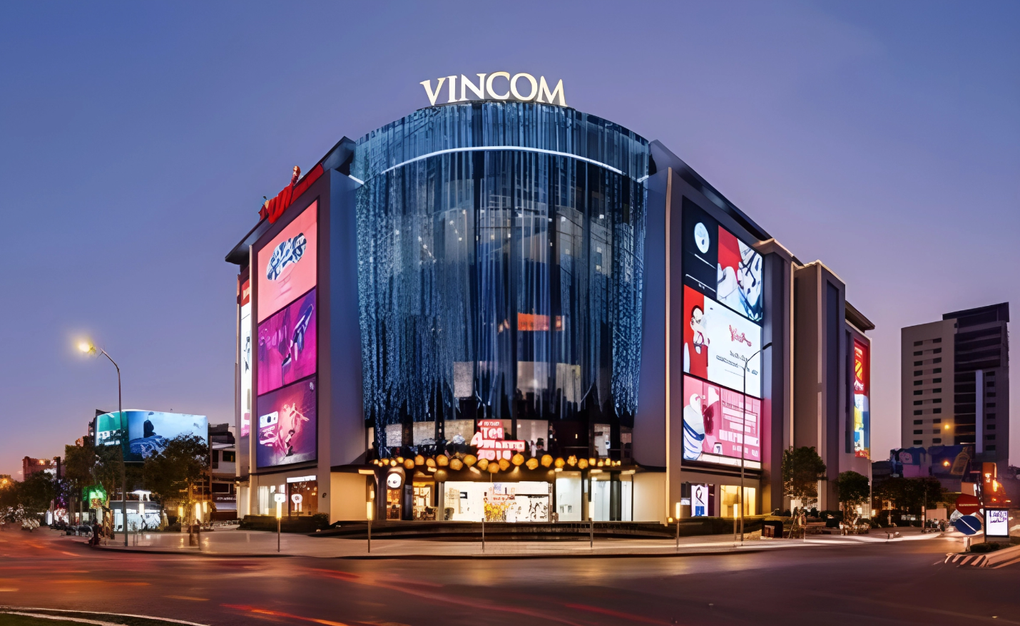 Vincom Retail giữ lại toàn bộ lợi nhuận, chuẩn bị cho bước đi lớn?