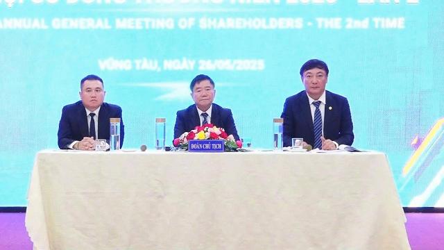 Bán giải chấp dồn dập, gia đình Chủ tịch Hodeco giảm mạnh sở hữu