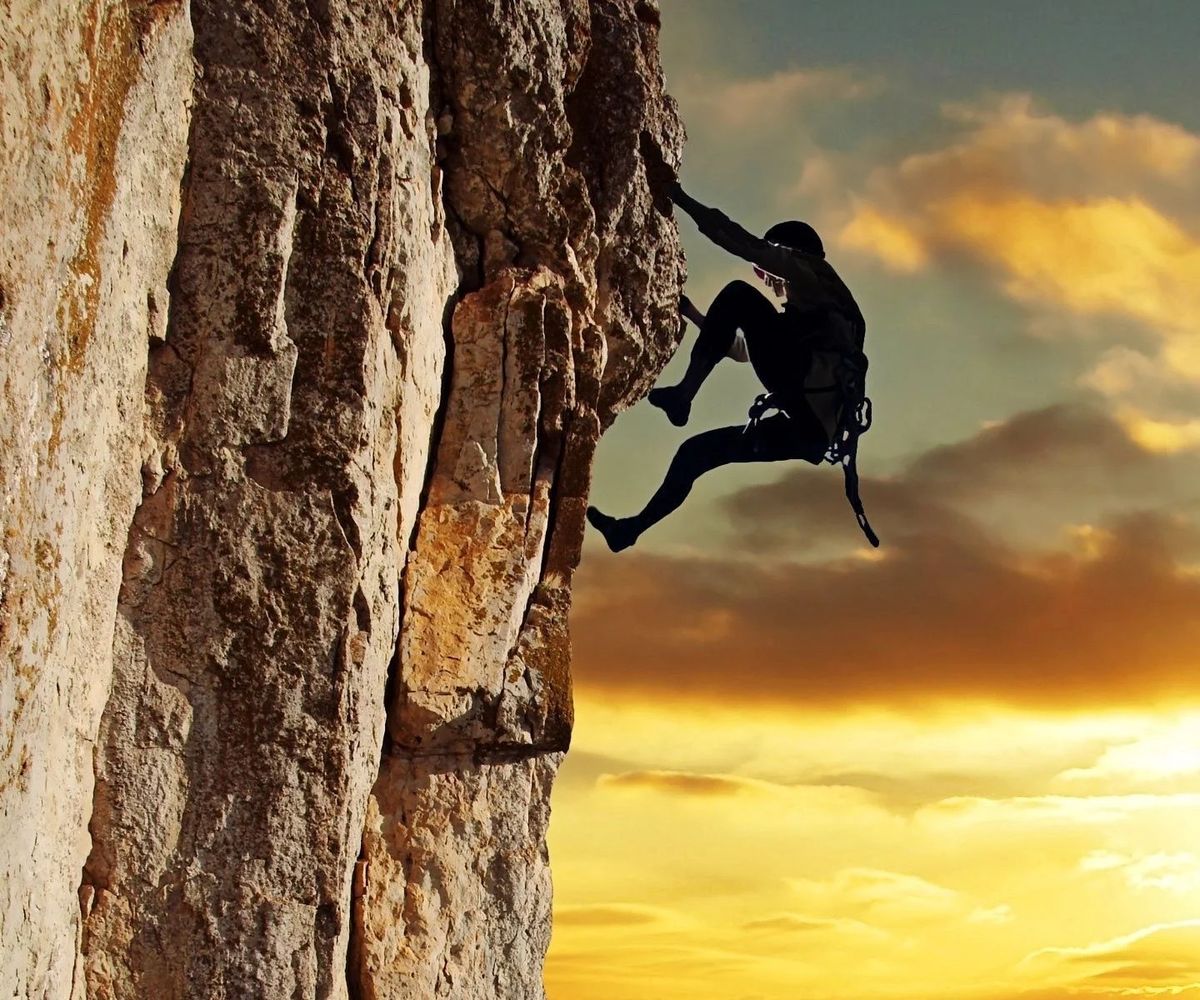 VN-Index giảm 10,9% trong tháng 3, cơ hội tích lũy dần xuất hiện