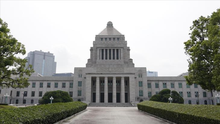 Nhật Bản dự kiến thông qua ngân sách kỷ lục 122.310 tỷ yen