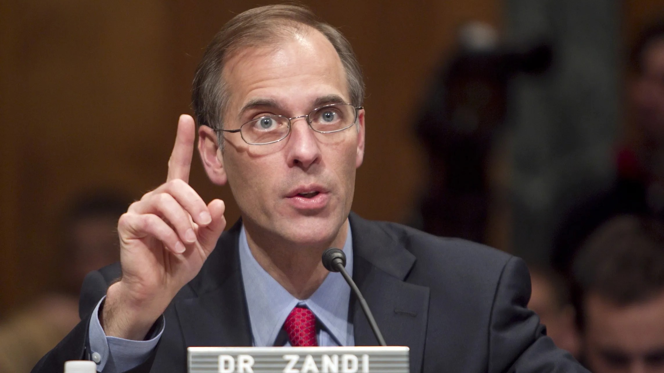 Kinh tế trưởng Moody’s: Nguy cơ suy thoái Mỹ ở mức 50-50, giá dầu có thể là “ngòi nổ”