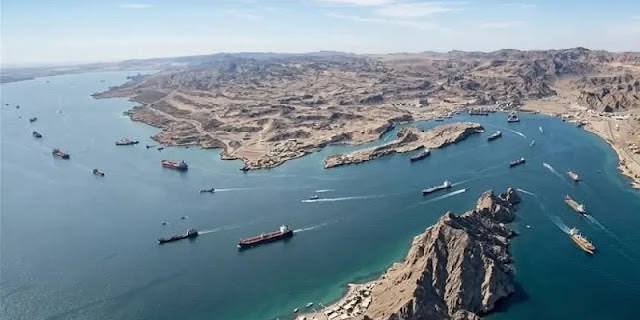 Iran đề xuất thu phí 1 USD mỗi thùng dầu qua eo biển Hormuz