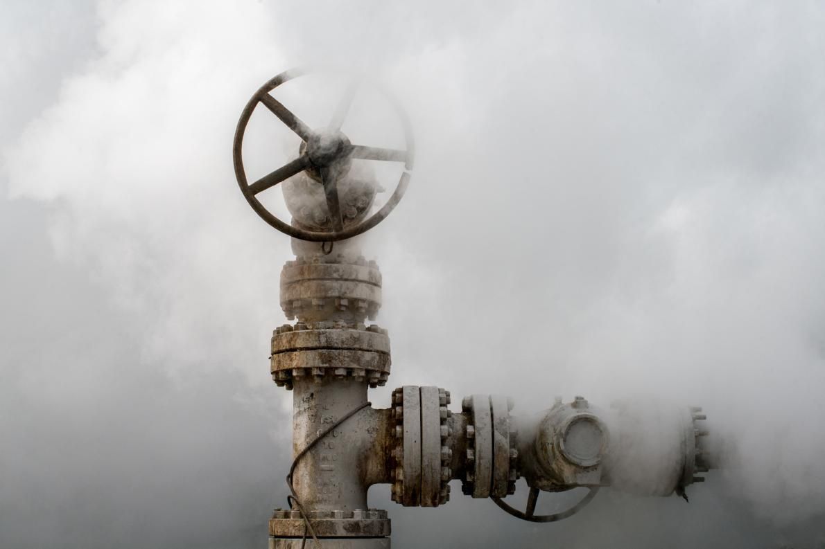 Giá khí đốt châu Âu tăng sốc 18% khi Mỹ tuyên bố phong tỏa Hormuz