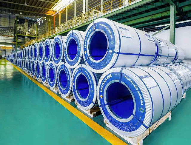 Trước thềm ĐHĐCĐ, con trai Chủ tịch Nam Kim đăng ký mua mạnh cổ phiếu