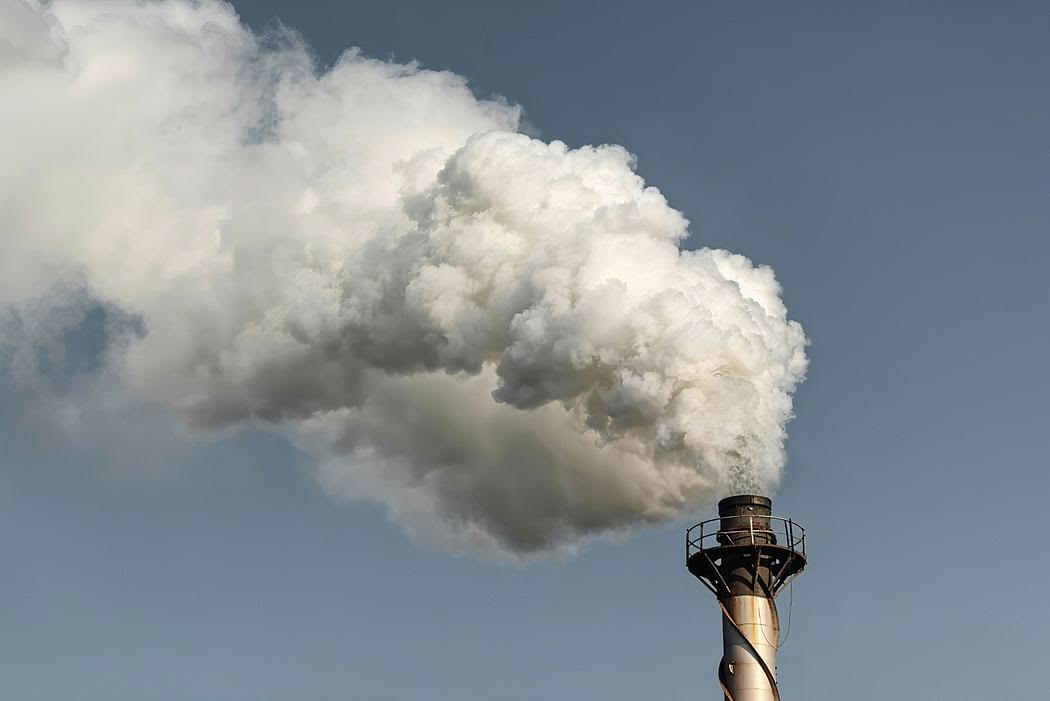 EU sắp hạ thuế năng lượng khi giá dầu, khí đốt tăng nóng