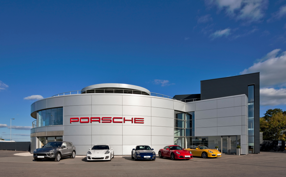 Doanh số giảm 15%, Porsche đối mặt “cơn gió ngược” từ Trung Quốc và Mỹ