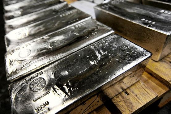 Thị trường bạc dự báo thiếu hụt hơn 1.400 tấn năm 2026