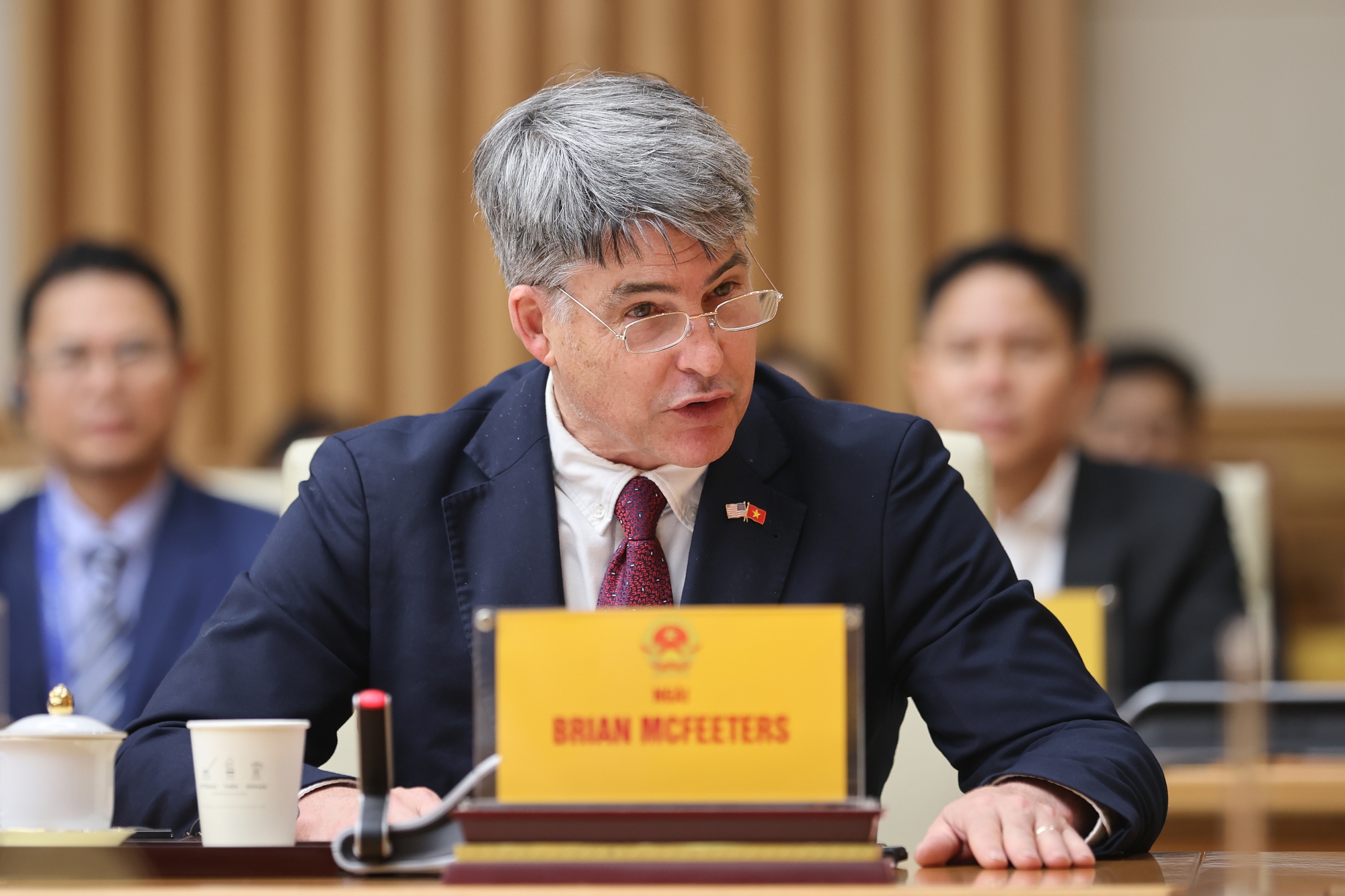 Thủ tướng l&agrave;m việc với 52 doanh nghiệp Mỹ, chỉ đạo cắt 50% thủ tục h&agrave;nh ch&iacute;nh - Ảnh 2