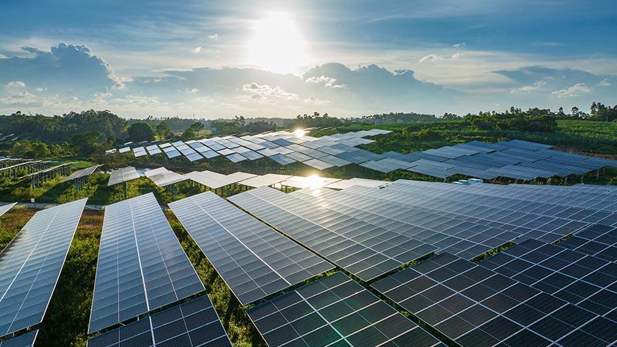 Công suất điện Trung Quốc chạm mốc gần 4 tỷ kW, tăng tốc năng lượng tái tạo