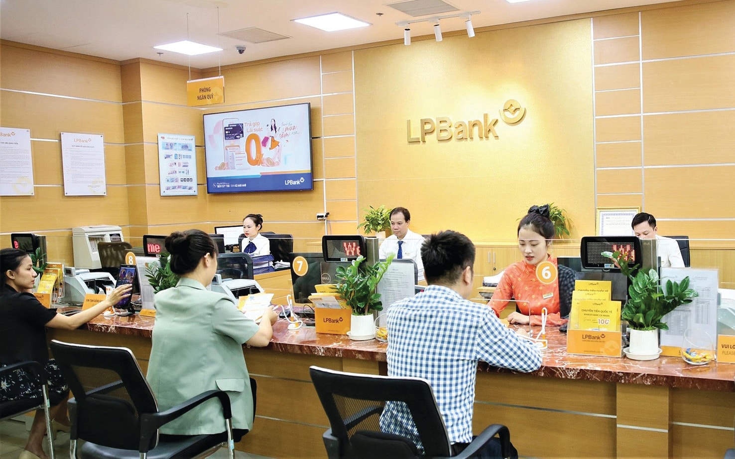 LPBank lãi hơn 2.800 tỷ trong quý I,, mạnh tay tăng dự phòng gấp gần 4 lần