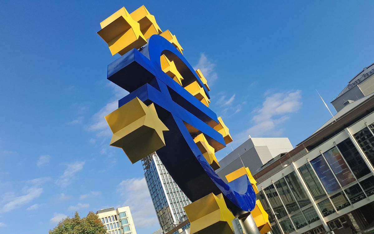 Ngân hàng Trung ương châu Âu (ECB).1jpg.jpg