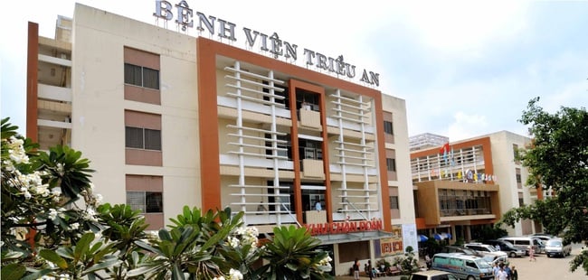 Doanh nghiệp y tế nghìn tỷ của ông Trầm Bê dính án phạt vì lỗi công bố thông tin
