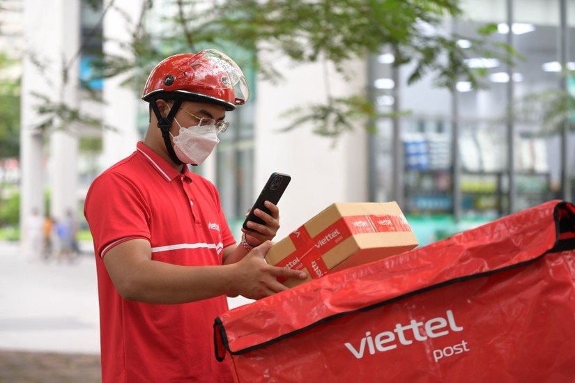 Cổ phiếu VTP giảm 45% từ đỉnh, Viettel vẫn chi trăm tỷ gom thêm cổ phần