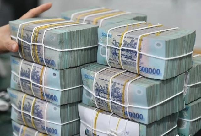 Lãi suất huy động đang giảm mạnh trên diện rộng sau động thái điều chỉnh của 33 ngân hàng.jpg