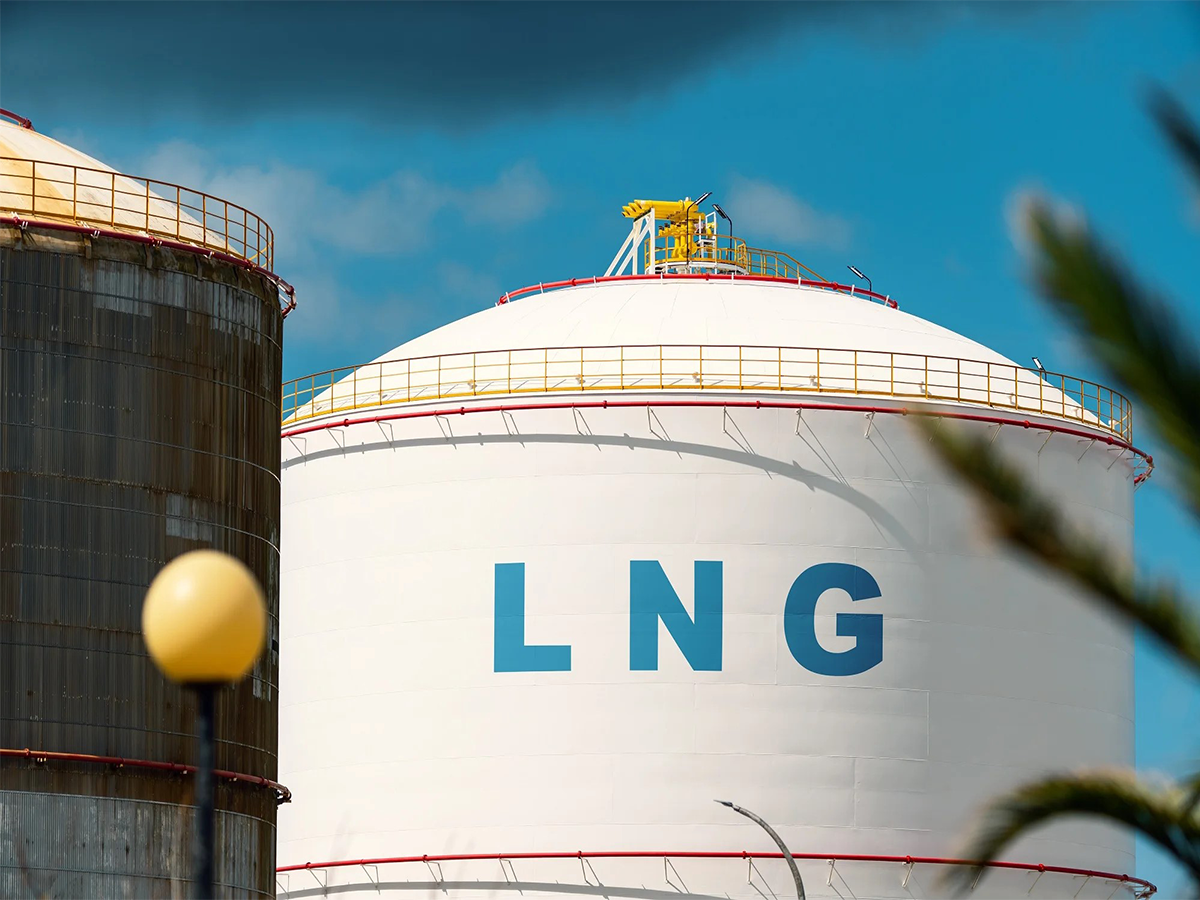 Nút thắt bao tiêu điện khiến loạt dự án LNG tỷ USD chậm tiến độ