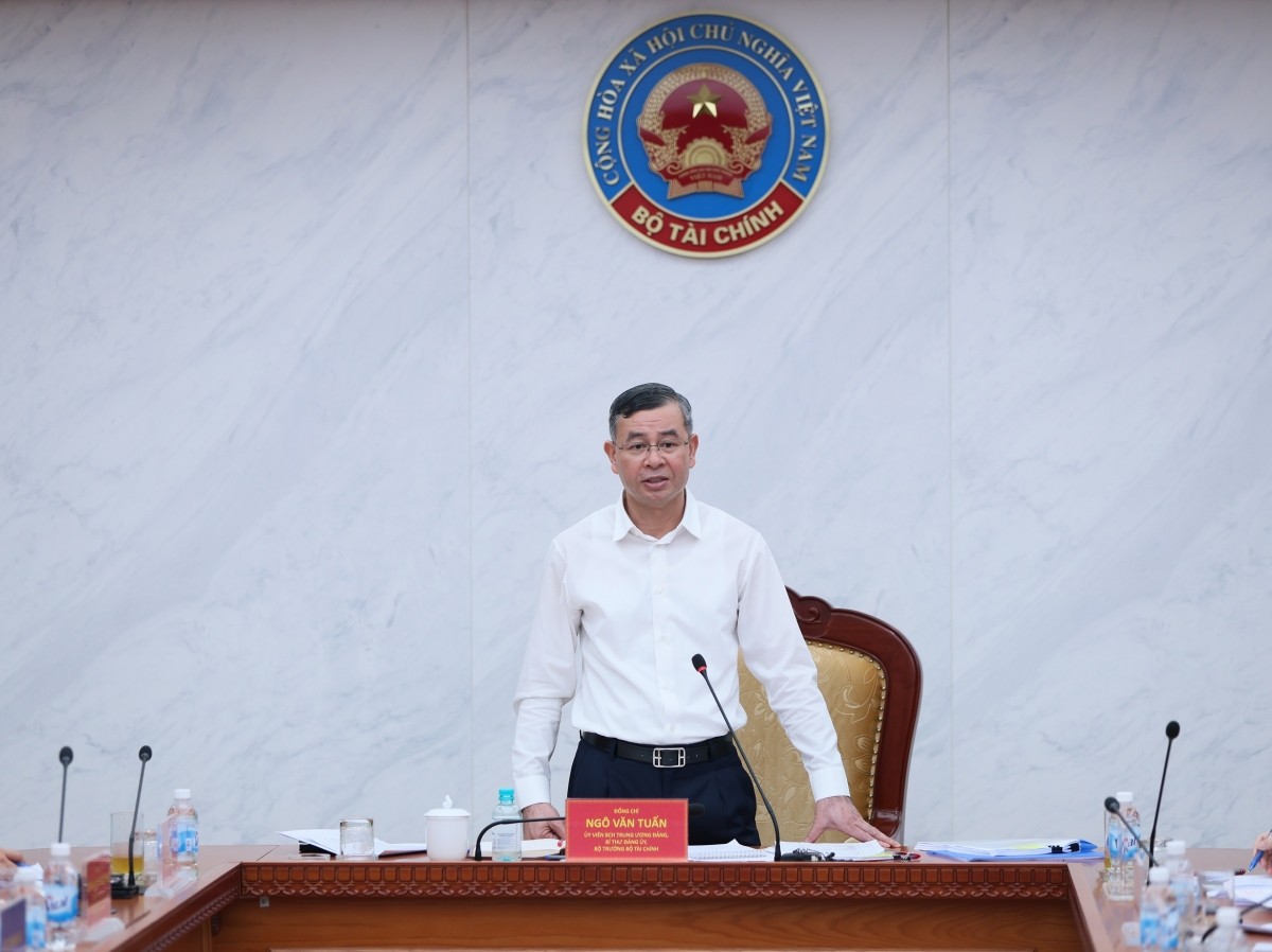Bộ trưởng Ngô Văn Tuấn yêu cầu rà soát lại kịch bản tăng trưởng, siết kỷ luật ngân sách