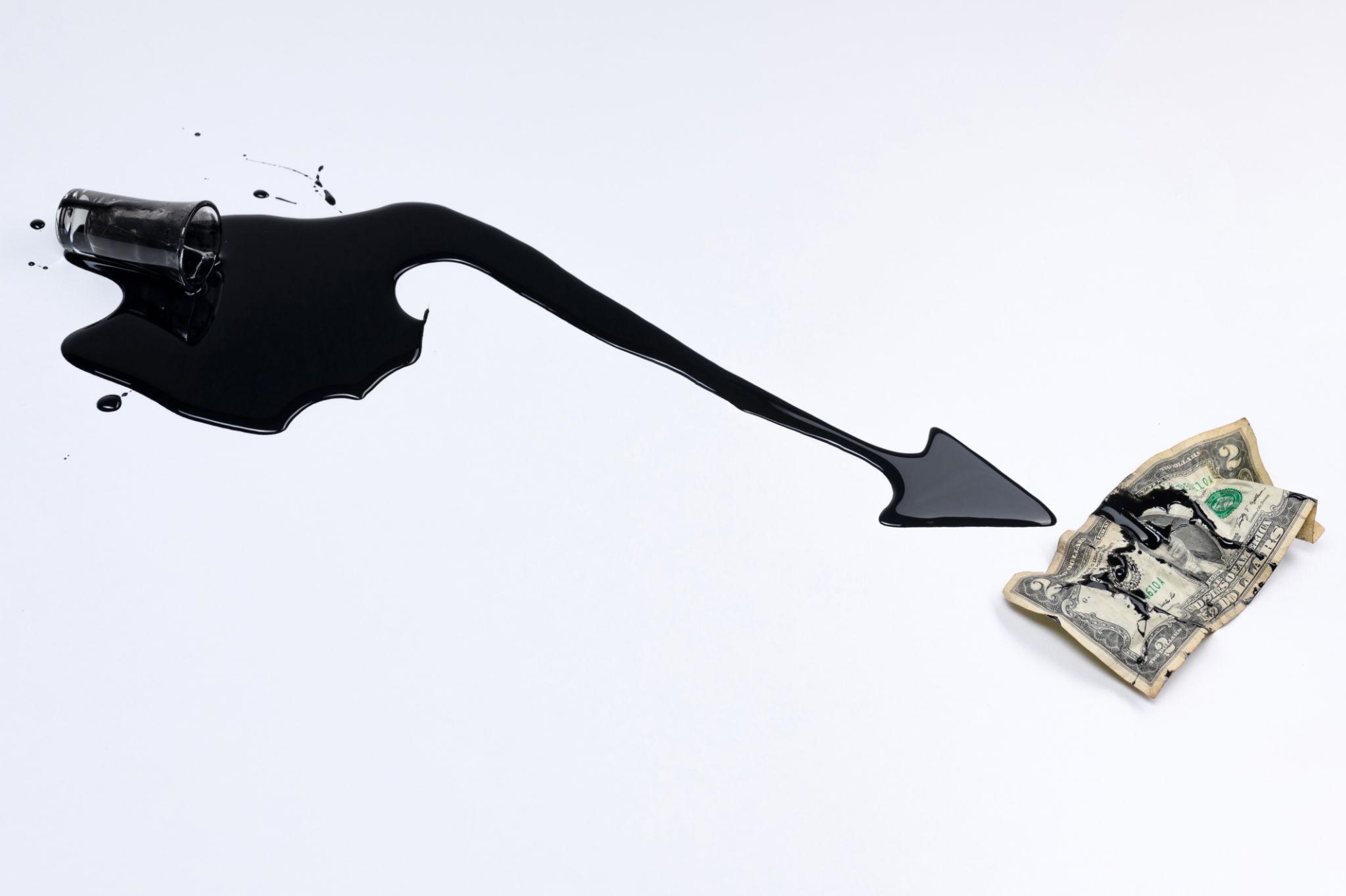 Giá dầu vượt 100 USD khi đàm phán Mỹ - Iran có nguy cơ đổ vỡ