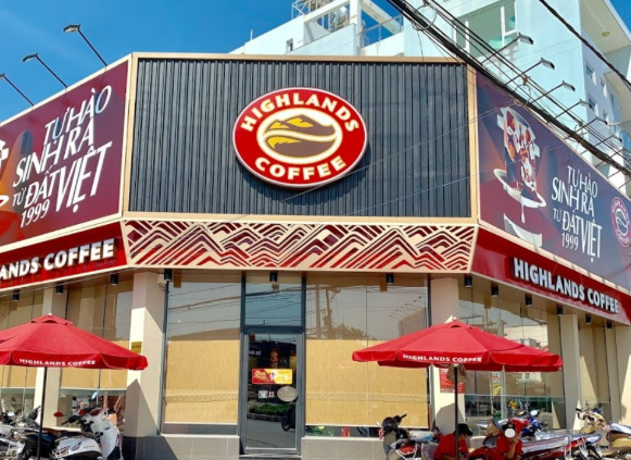 Hơn 1.000 cửa hàng giúp Highlands Coffee kiếm gần 300 tỷ đồng trong quý đầu năm