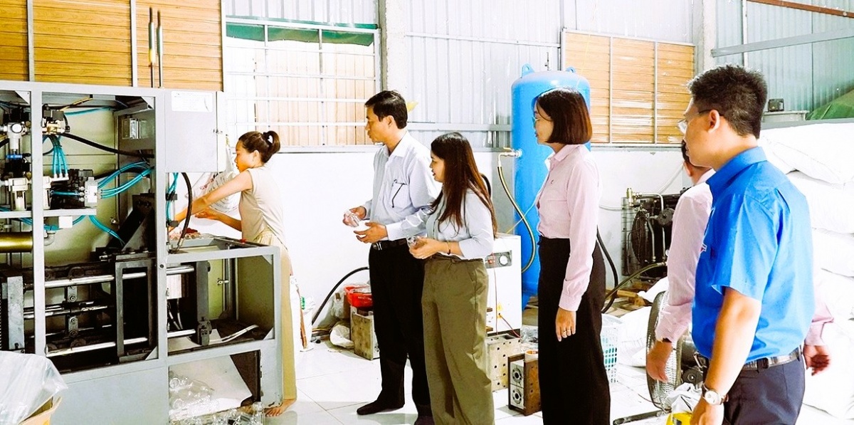 Để các cơ sở phát triển bền vững, ngoài sự tiếp sức của ngành ngân hàng cần có sự vào cuộc đồng bộ của các cấp, ngành và chính quyền địa phương…