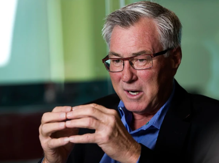 Tỷ phú Eric Sprott dành 98% tài sản cho vàng, tin giá sẽ lên 10.000 USD/ounce