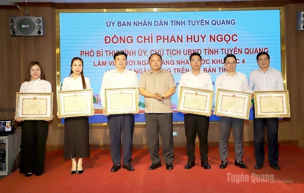 Đồng hành cùng doanh nghiệp và người dân, thúc đẩy phát triển kinh tế - xã hội địa phương