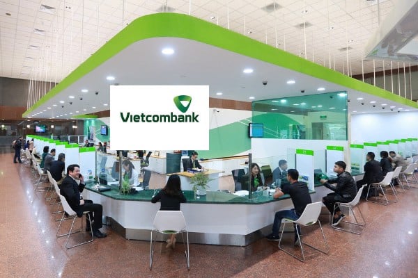 Một chi nh&aacute;nh Vietcombank bị cảnh b&aacute;o v&igrave; c&aacute;c khoản vay k&eacute;o d&agrave;i vượt thời hạn thu&ecirc; t&agrave;i sản - Ảnh 1