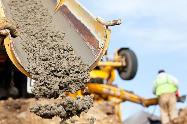 Xi măng bắt đầu có lãi trở lại, nhưng cuộc chiến dư cung chưa kết thúc.jpg